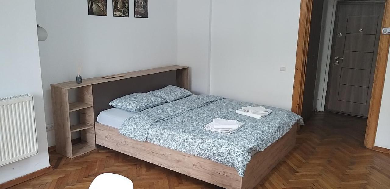 Domum George Enescu Apartment บูคาเรสต์ ภายนอก รูปภาพ