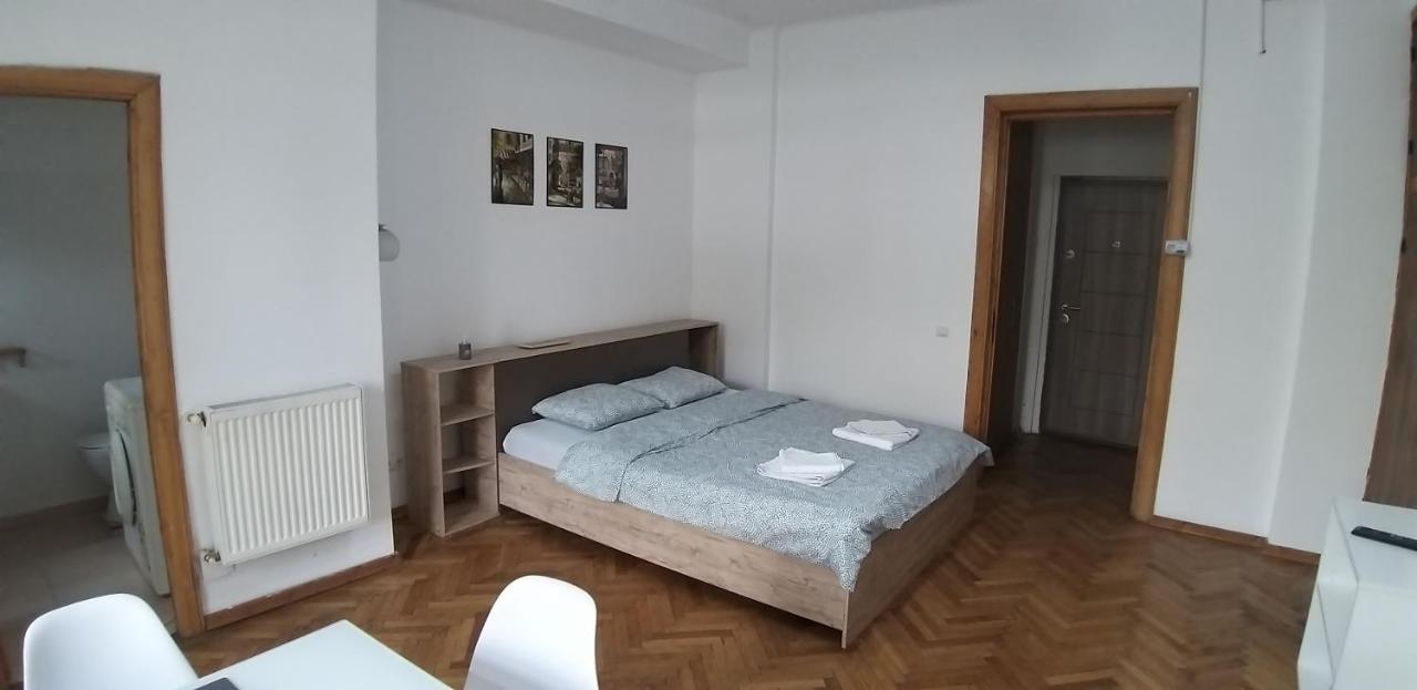 Domum George Enescu Apartment บูคาเรสต์ ภายนอก รูปภาพ