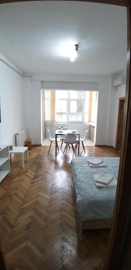 Domum George Enescu Apartment บูคาเรสต์ ภายนอก รูปภาพ